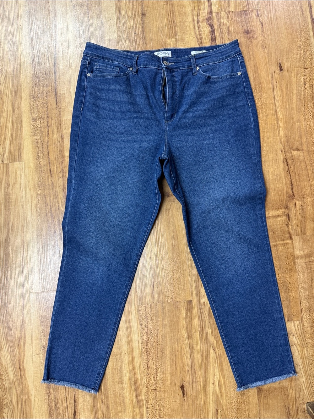 sofia by sofia vergara Dark Blue Ankle Crop Jeans